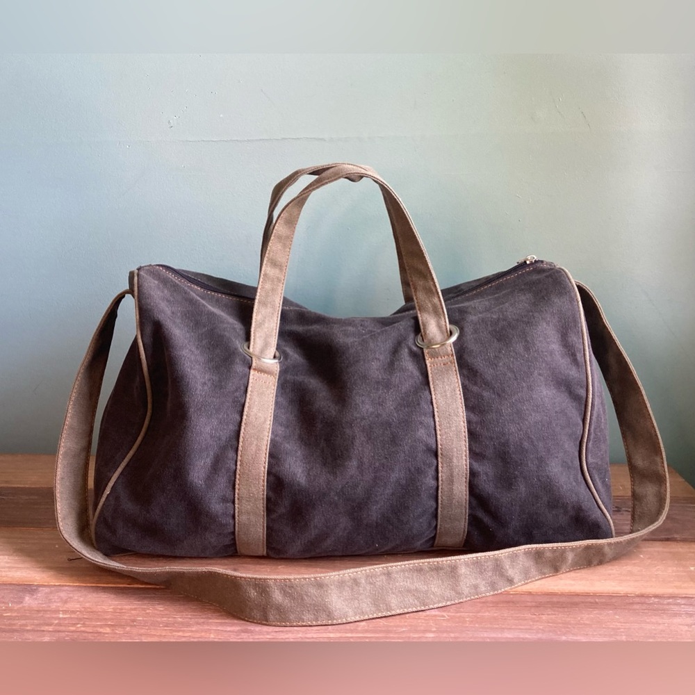 Stylish Black and Tan Women's Bag